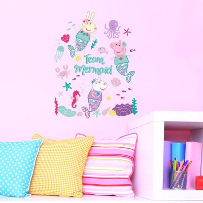 Team Mermaid wall sticker in Peppa Pig theme perfect for decorating a child's bedroom