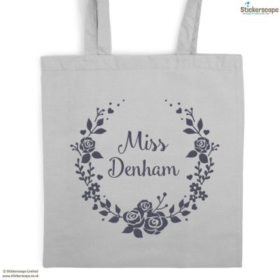 Personalised wreath tote bag (Light grey bag - Anthracite text) | Personalised gifts | Stickerscape | UK