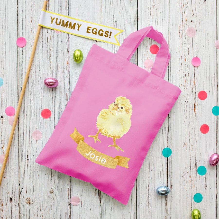 Personalised chick Easter bag (Pink bag) is the perfect way to make your child's Easter egg hunt super special this year