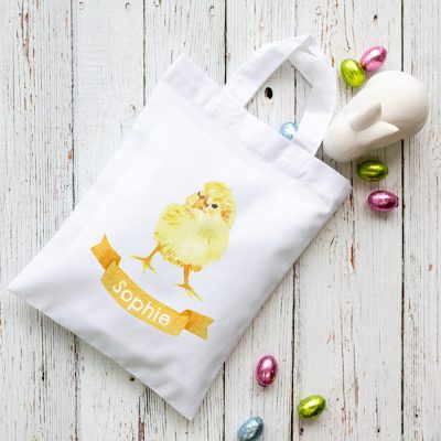 Personalised chick Easter bag (White bag) is the perfect way to make your child's Easter egg hunt super special this year