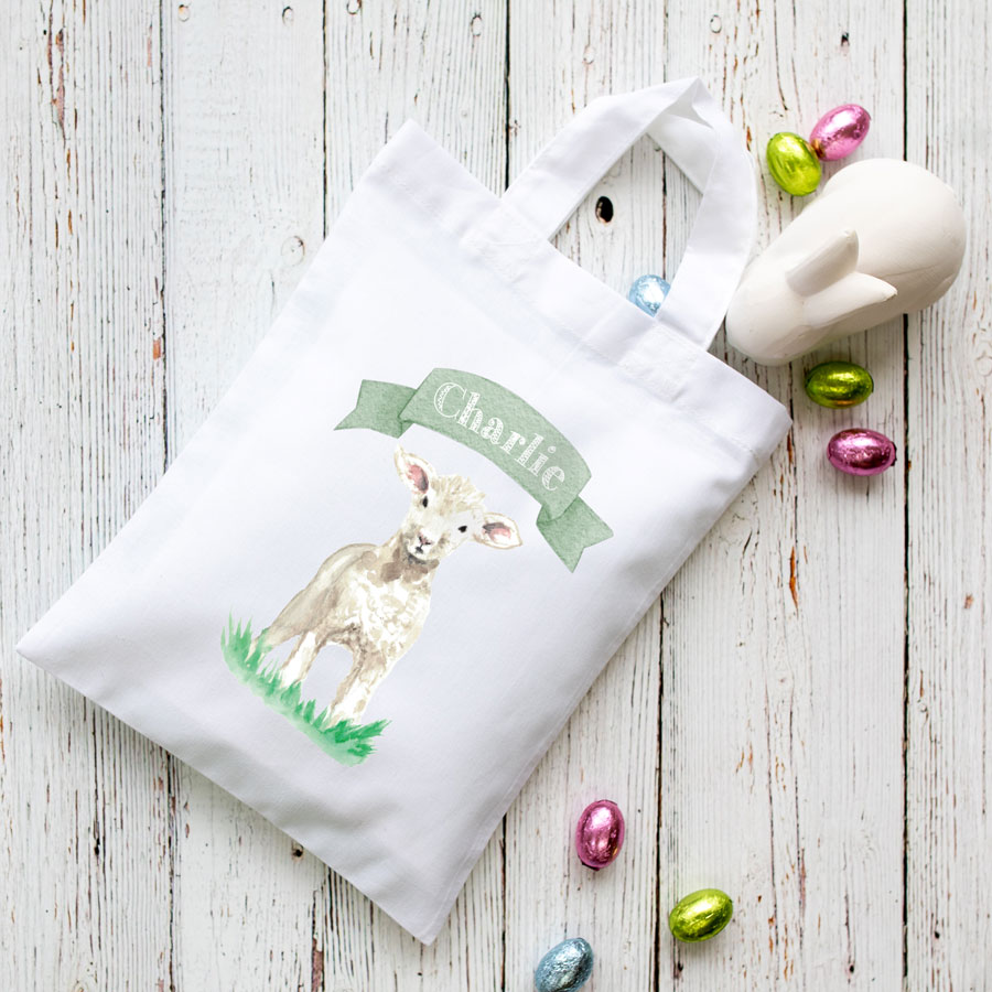 Personalised lamb Easter bag (White bag) is the perfect way to make your child's Easter egg hunt super special this year