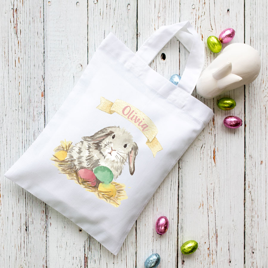 Personalised bunny Easter bag (White bag) is the perfect way to make your child's Easter egg hunt super special this year