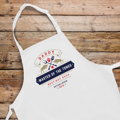 Personalised master of the tongs apron (Adult) in white is a perfect gift for a brother, father or grandad on their birthday or as a gift for father's day