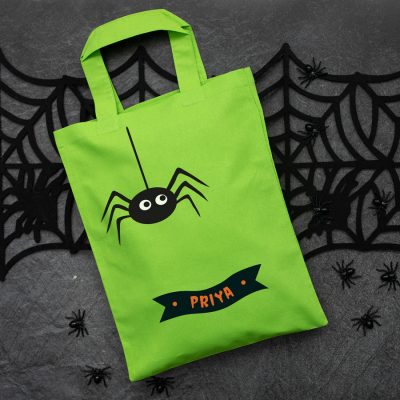 Personalised spider trick or treat bag (Green) perfect for Halloween trick or treat featuring a spider and personalised banner