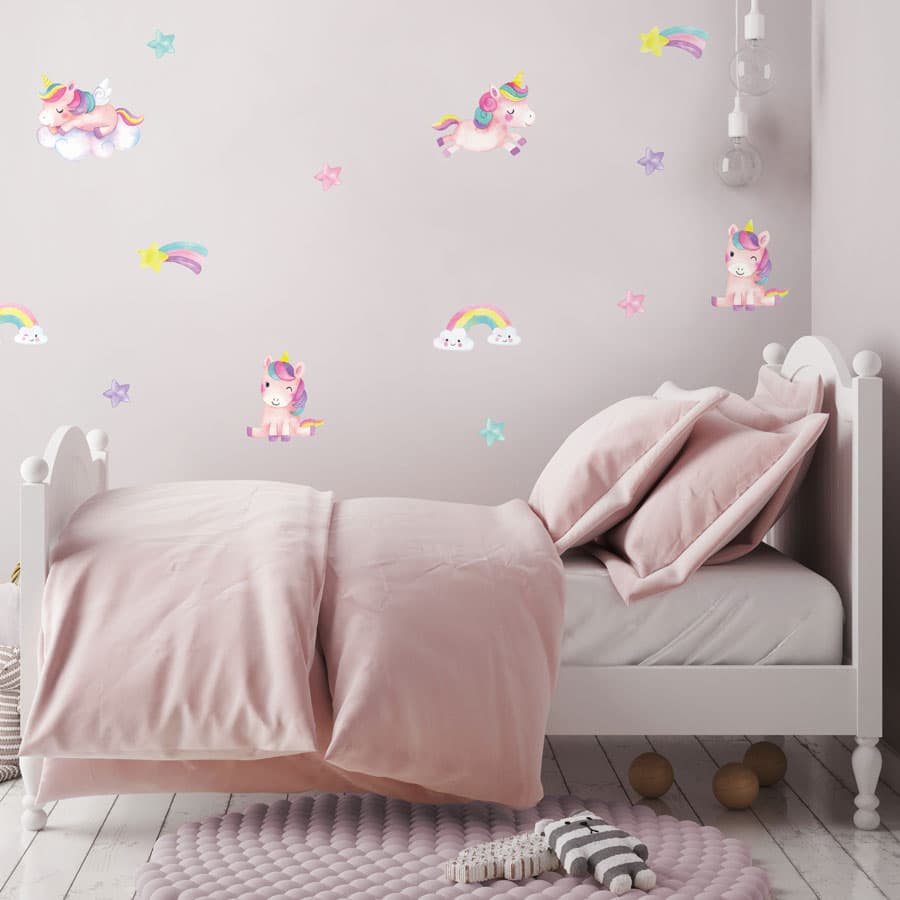 These unicorn and stars wall stickers are a great way to accessorise a unicorn themed bedroom.