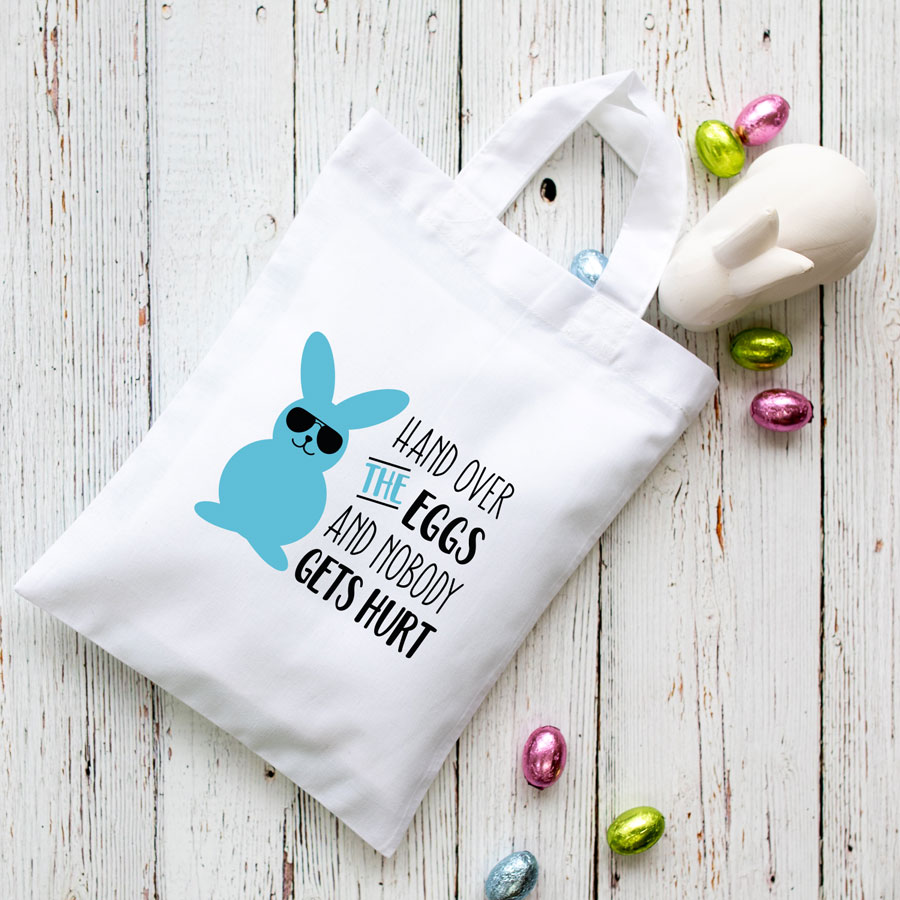 Hand over the eggs Easter bag (White) perfect for your child's Easter egg hunt this year