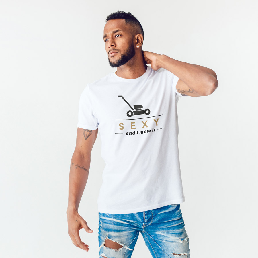 Sexy and I mow it Men's T-shirt (White) perfect gift for fathers day, birthday or Christmas