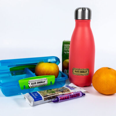 Safari name labels on lunch box and water bottle