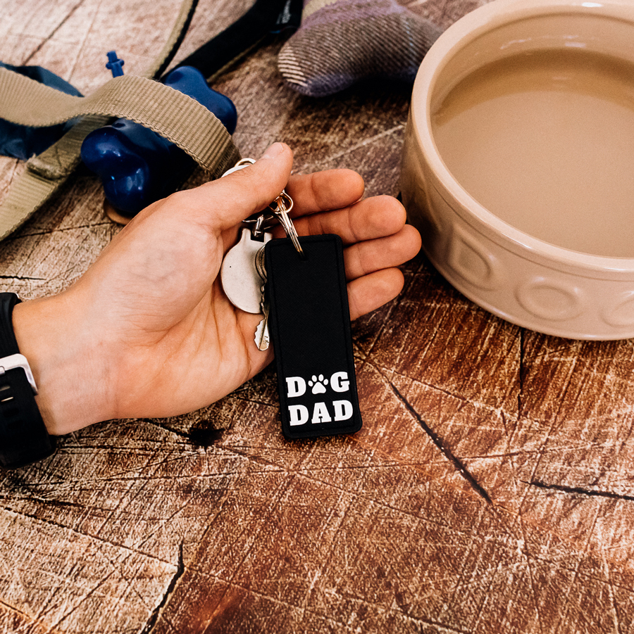 dog dad keyring in black and silver