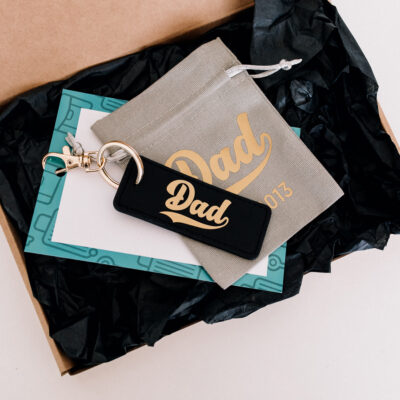 Dad est keyring, Dad personalisation in black gold