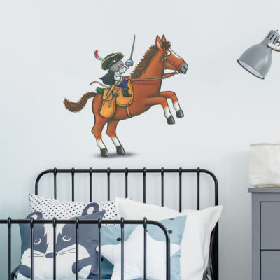 Highway Rat and Horse wall sticker (Regular size) with size dimensions above a child's bed