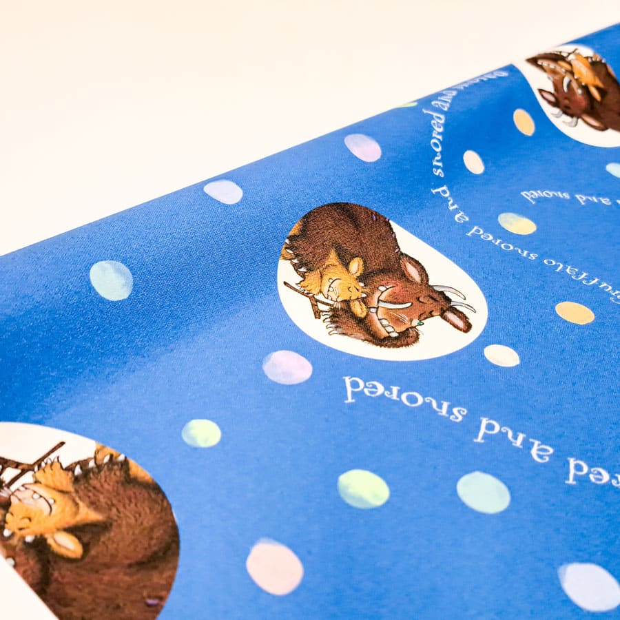 close-up of the gruffalo's child roller blind showing top roller bar