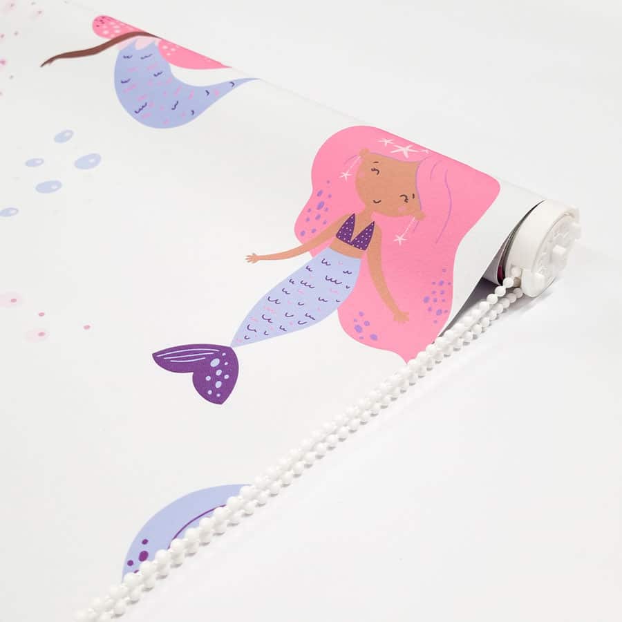 Pink Mermaids and Bubbles Roller Blind close-up showing chain mechanism with white chain