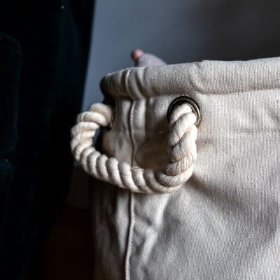 white bindweed storage trug close-up showing handle